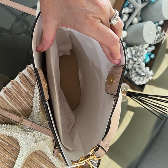 Tory Burch Blush Pink Shoulder Bag - Picture 8 of 14